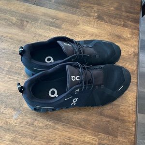 Mens All Black On Clouds